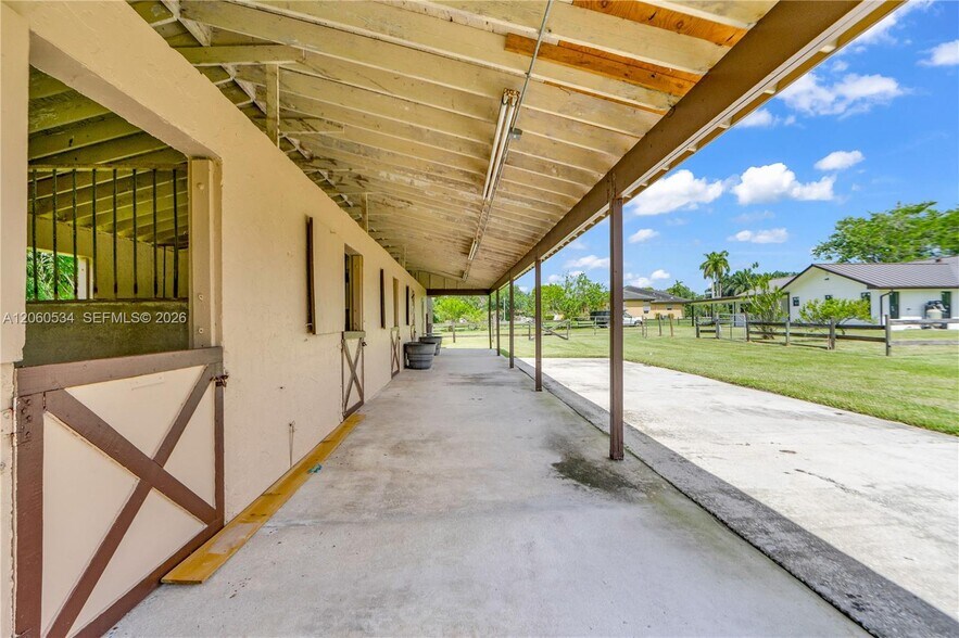 Building Photo - 17680 SW 54th St