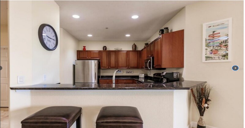 Building Photo - 16572 San Edmundo Rd