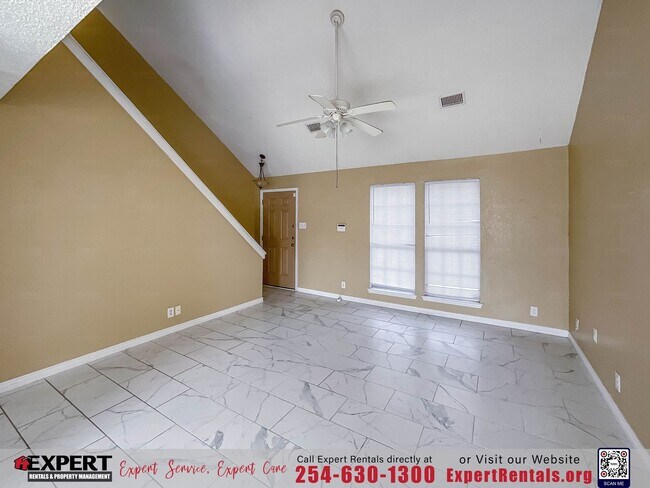 Building Photo - 2307 Lazy Ridge Dr