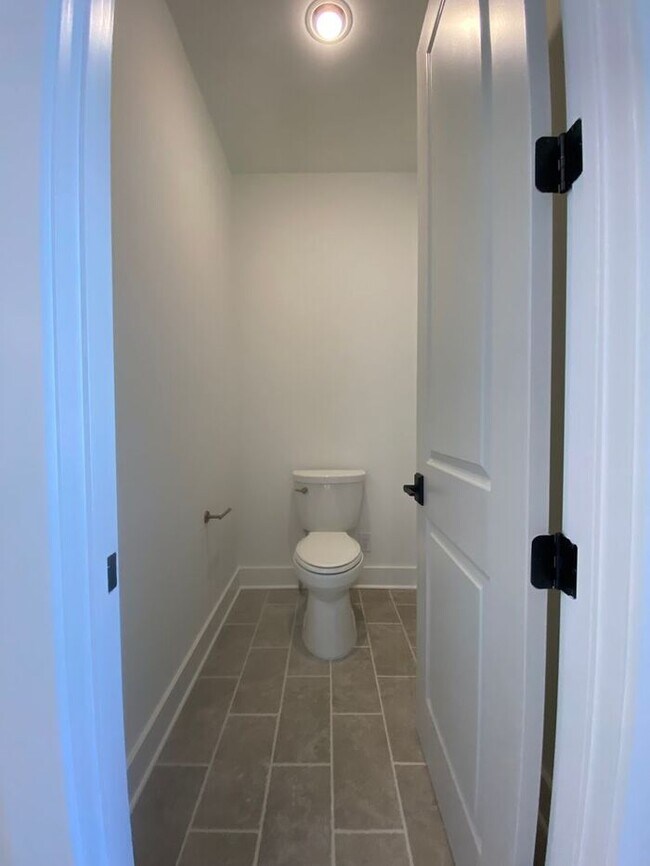 Building Photo - Beautiful New House in West Nashville - Hi...