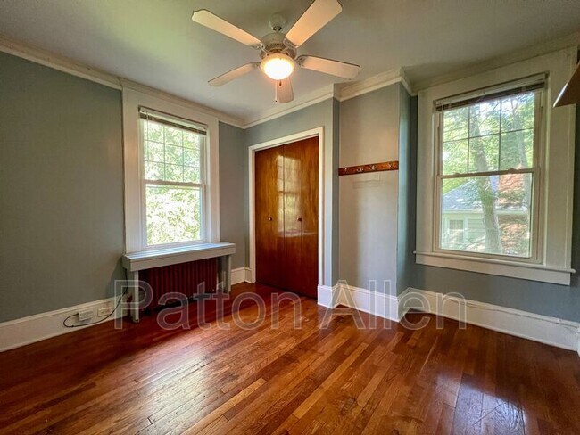 Building Photo - 130 Edwin Pl