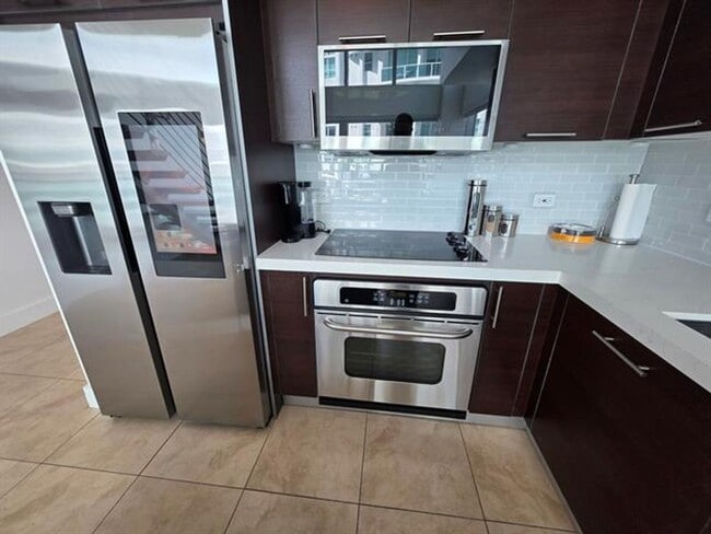 Building Photo - 41 SE 5th St