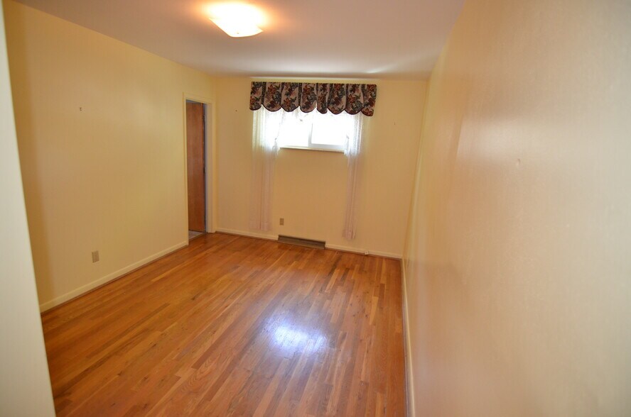 Building Photo - 836 Waycross Rd