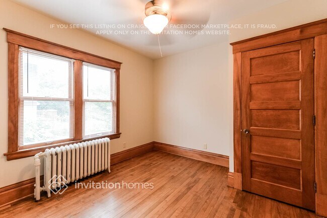 Building Photo - 1375 Lafond Ave