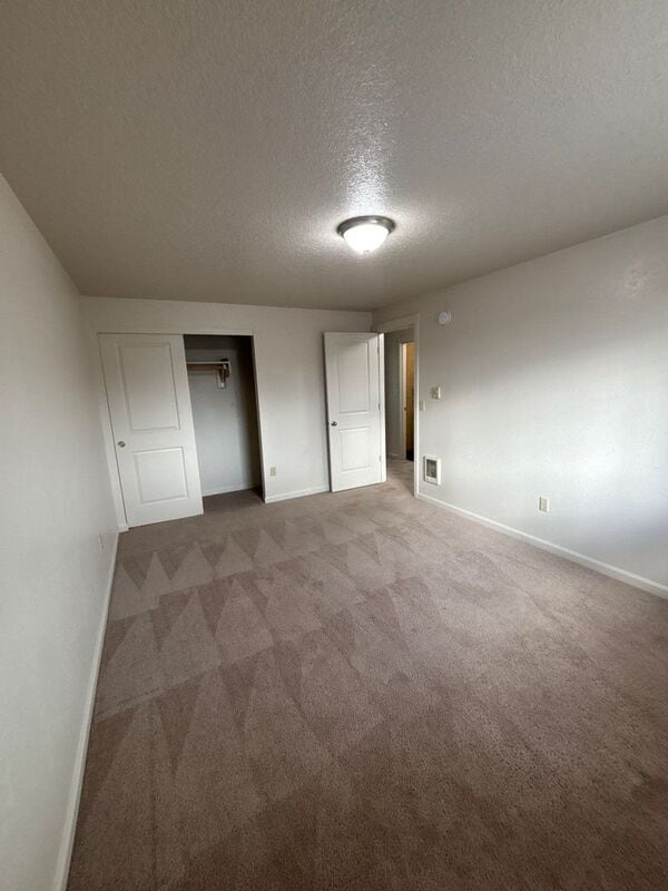 Building Photo - 907 Bryan Ct