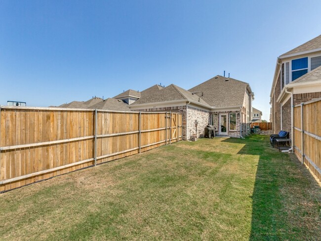 Building Photo - 337 Gleneagles Dr