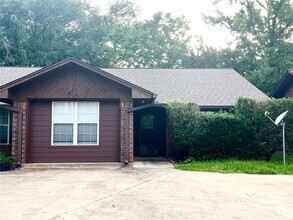 Building Photo - 2904 Old Houston Rd