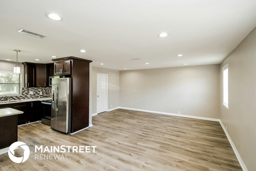 Building Photo - 5534 Enchanted Dr