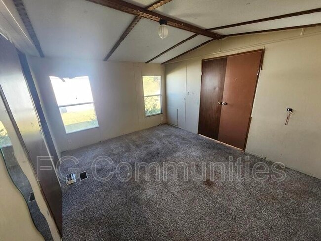 Building Photo - 1023 Crystal Blvd