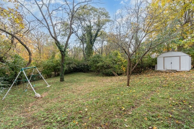 Building Photo - 5506 Bon Air Cir