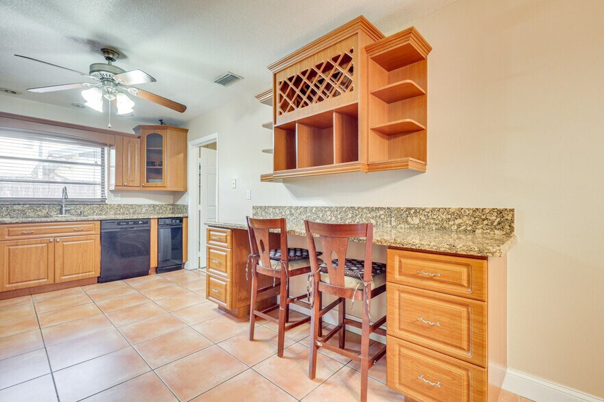 Building Photo - 10934 SW 158th Terrace