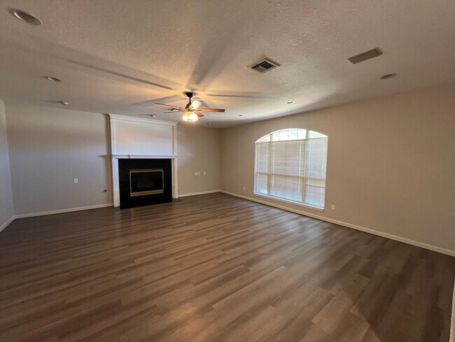 Building Photo - 2212 SW 93rd St