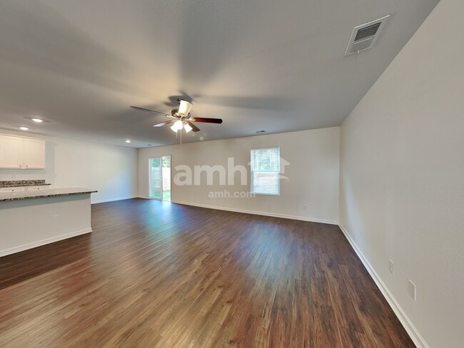 Building Photo - 4017 Reinfield Dr