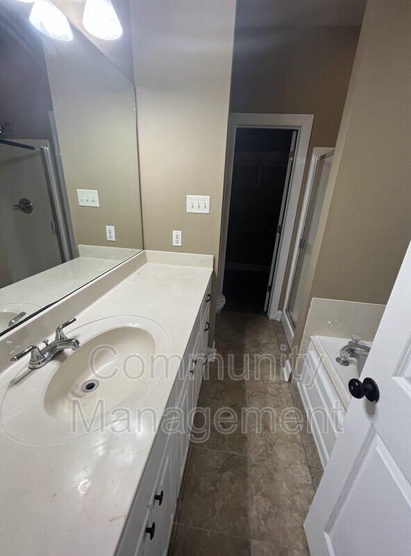 Building Photo - 24223 Chateau de Chene Blvd