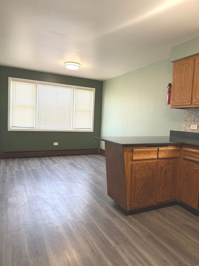 Building Photo - 6637 S Whipple St