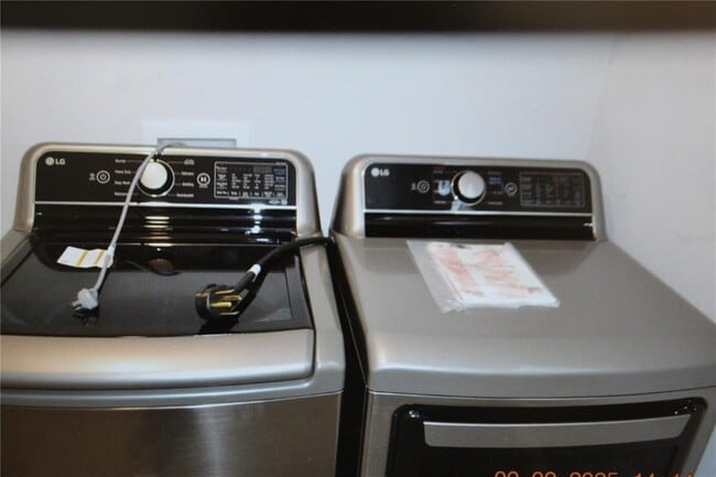 Building Photo - 2518 Warren Acrs Blvd