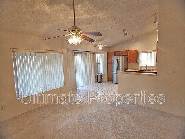 Building Photo - 10345 N 62nd Ave