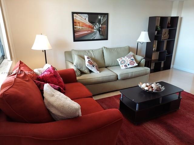 Building Photo - 301 Golden Isles Dr