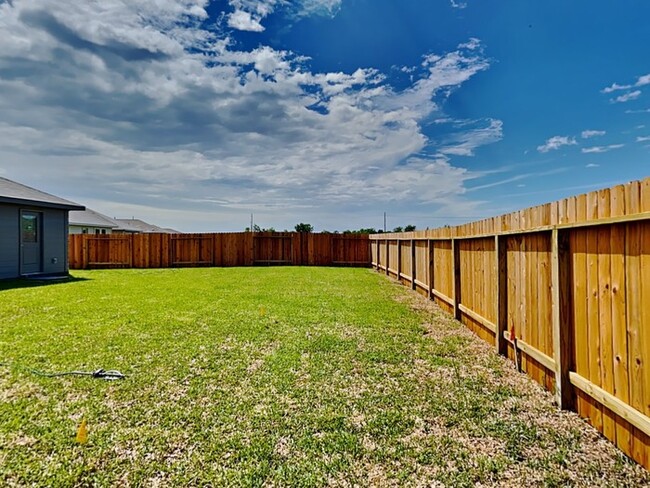 Building Photo - Welcome Home!