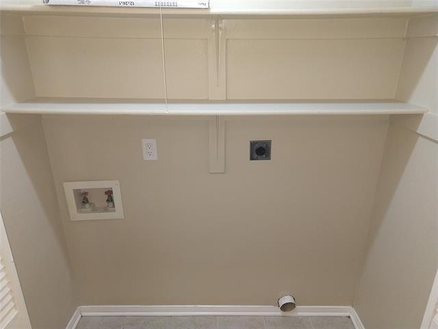 Building Photo - 2101 Rainbow Dr