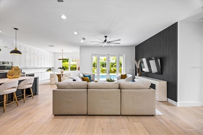 Building Photo - 3601 W Platt St