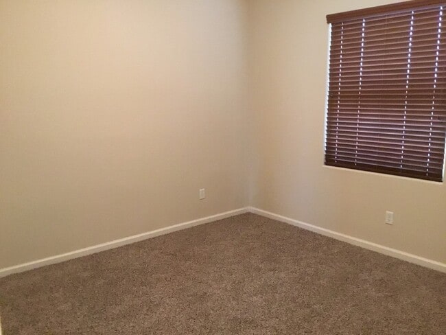 Building Photo - 7426 E Redlands Ave.