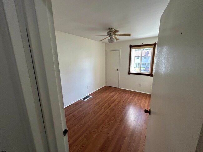 Building Photo - 2465 Arbor Ct