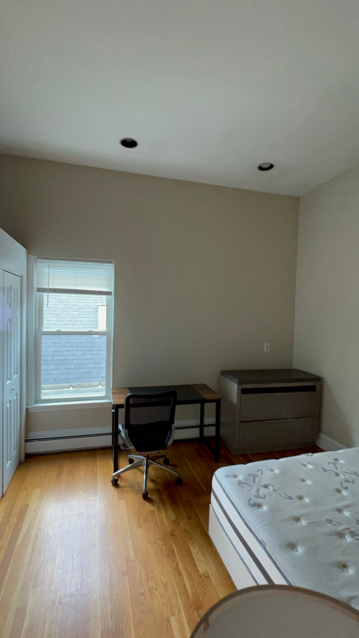 Building Photo - 1000 Memorial Dr