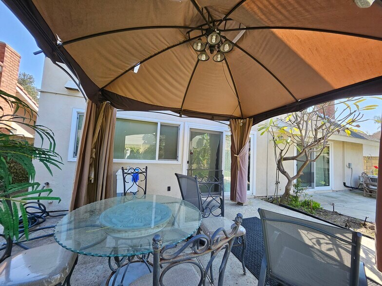 Building Photo - 17631 Mapes Ave