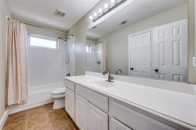 Building Photo - 9610 Windy Hollow Dr