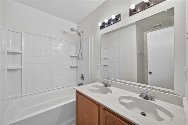 Building Photo - 1608 Diamond Lake Trail
