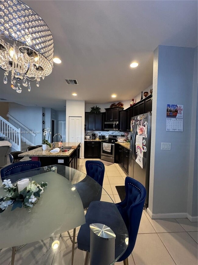 Building Photo - 25001 SW 118 Ct