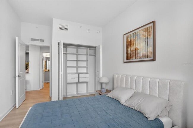 Building Photo - 5579 Millennia Park Dr