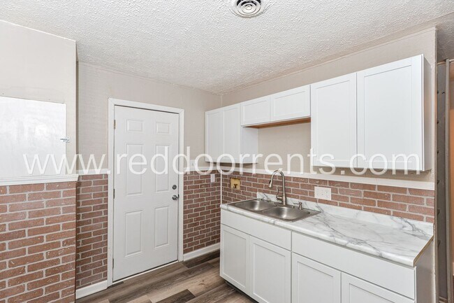 Building Photo - Coming soon! - Experience Urban Sophistica...