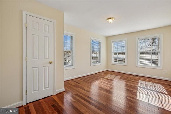 Building Photo - 7118 Vermillion Pl