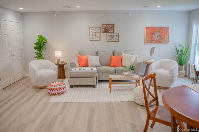 Building Photo - 540 Joslen Blvd