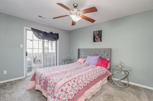 Building Photo - Cathedral Ceilings & Coastal Vibes—This 2B...