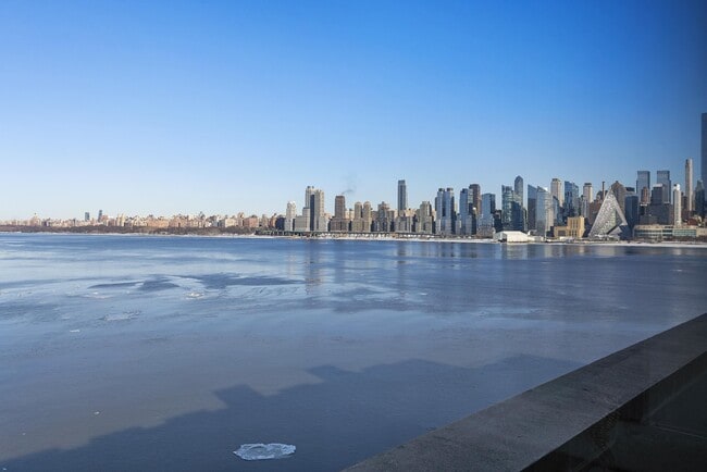 Building Photo - 1000 Ave at Port Imperial