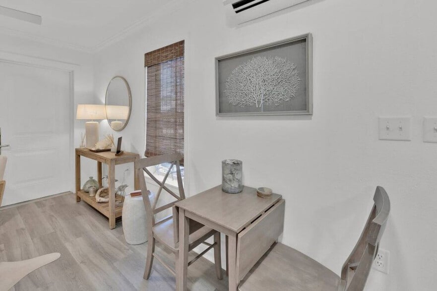 Building Photo - 1414 County Hwy 283 S