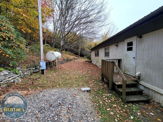 Building Photo - Cozy 2bd/1ba Home In Newland