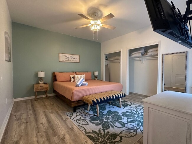 Building Photo - Ready for move in
