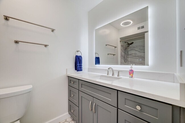 Building Photo - Welcome to this stunning 3-bedroom, 2-bath, single-story home that has been completely renovated ...