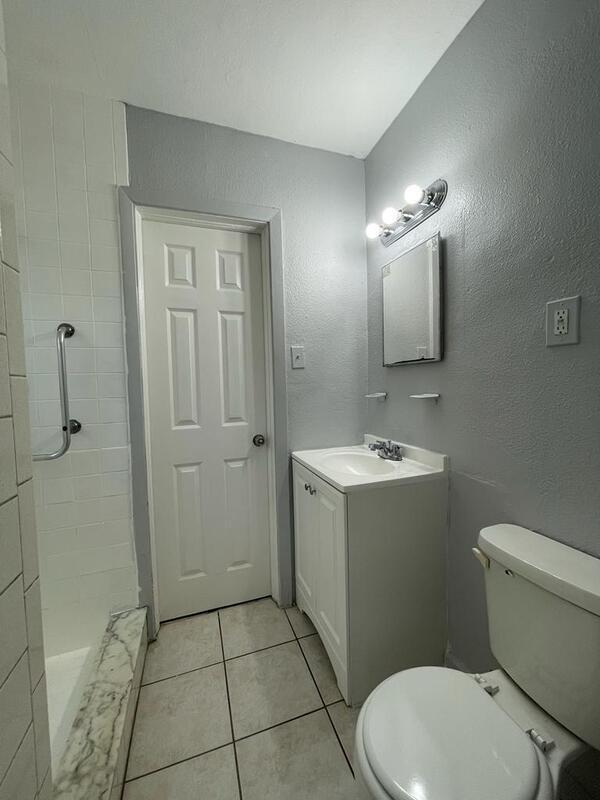 Building Photo - 4518 9th Ave S