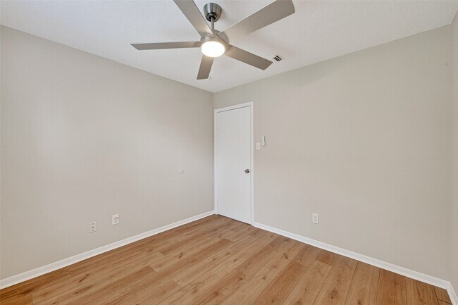 Building Photo - 16514 Camino Del Sol Dr