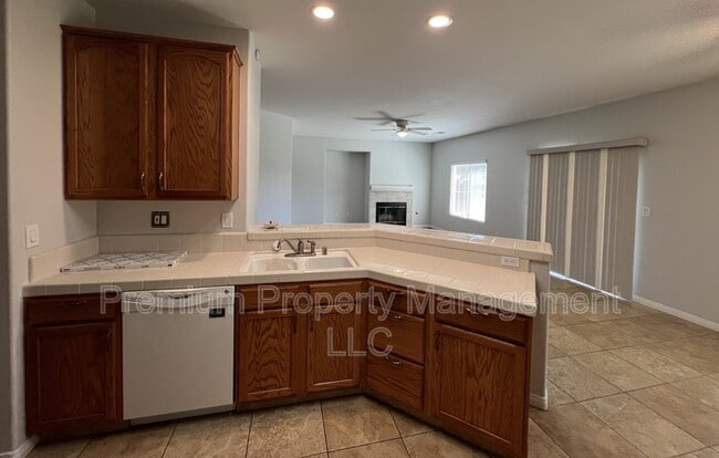 Building Photo - 1003 Duxbury Ct