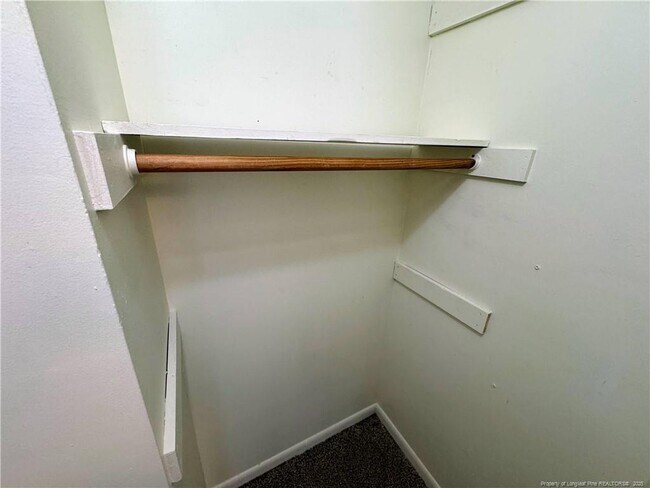 Building Photo - 6633 Abbey Ln