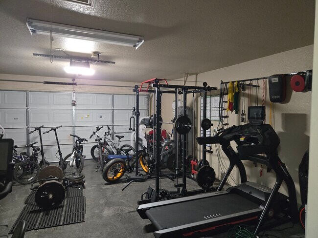 Building Photo - 3408 Lauren St