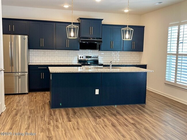 Building Photo - 12013 Cascade Falls Trl