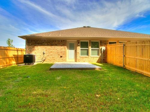 Building Photo - 2429 Northcreek Ln