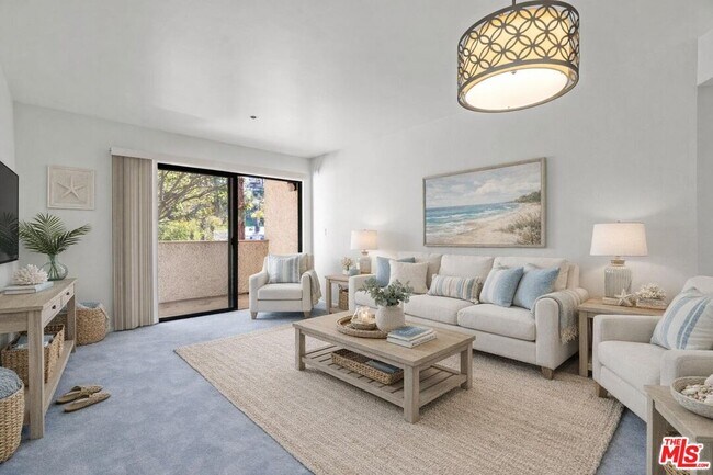 Building Photo - 501 Palisades Dr